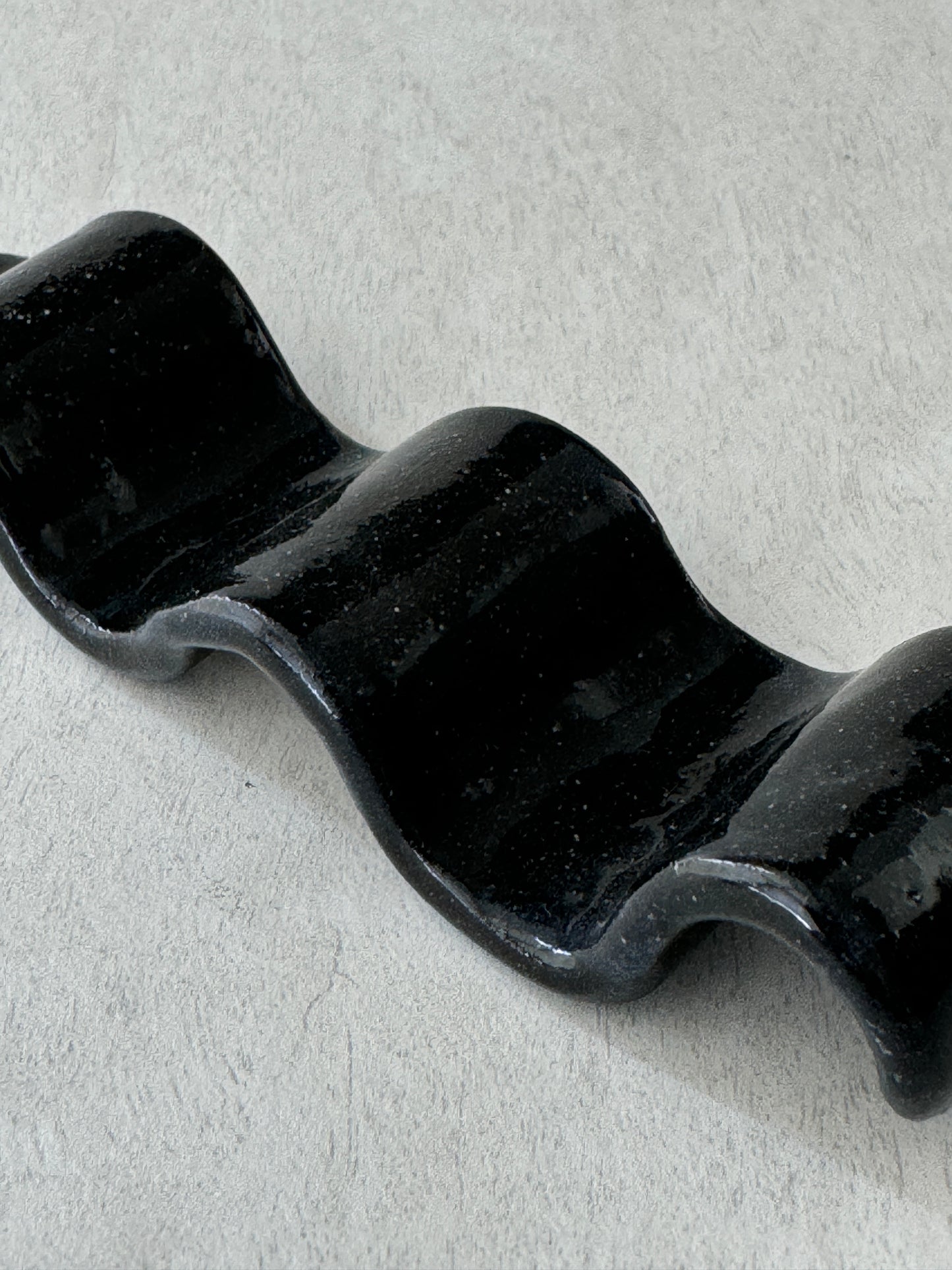 Wave Paint Brush Holder